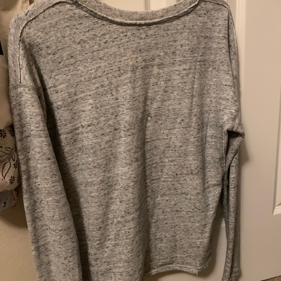 Abercrombie sweater - Picture 3 of 3